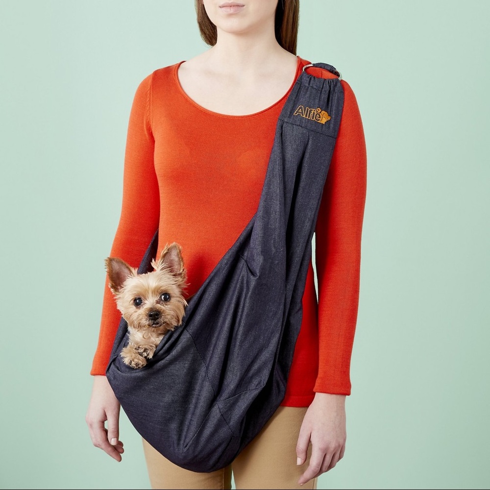 pet carrier